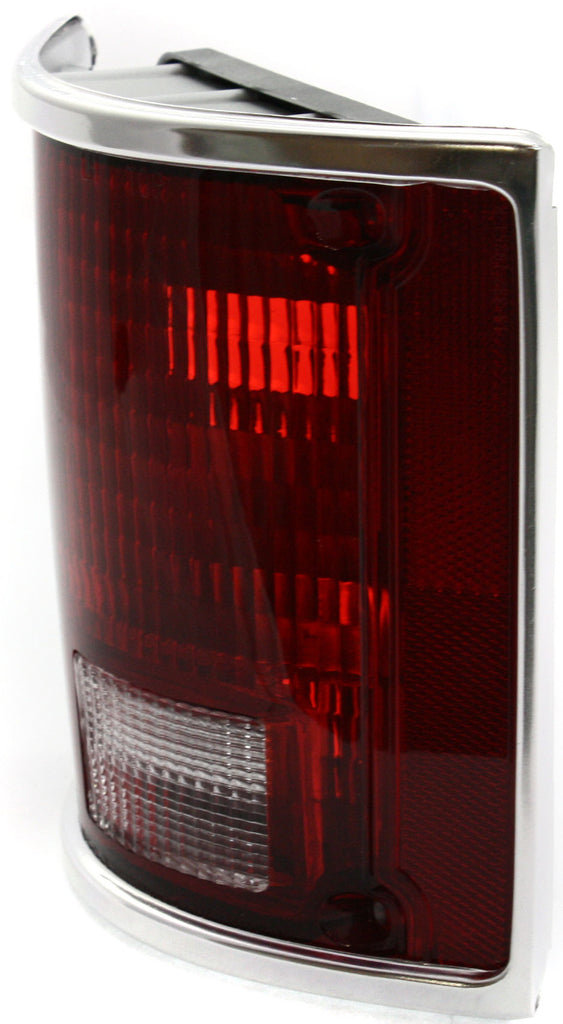 New Tail Light Direct Replacement For SUBURBAN 78-91 TAIL LAMP LH, Lens and Housing, w/ Chrome Trim GM2806901 370867