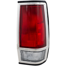 Load image into Gallery viewer, New Tail Light Direct Replacement For NISSAN PICKUP 85-86 TAIL LAMP RH, Lens and Housing, w/ Chrome Trim NI2809101 2655480W00