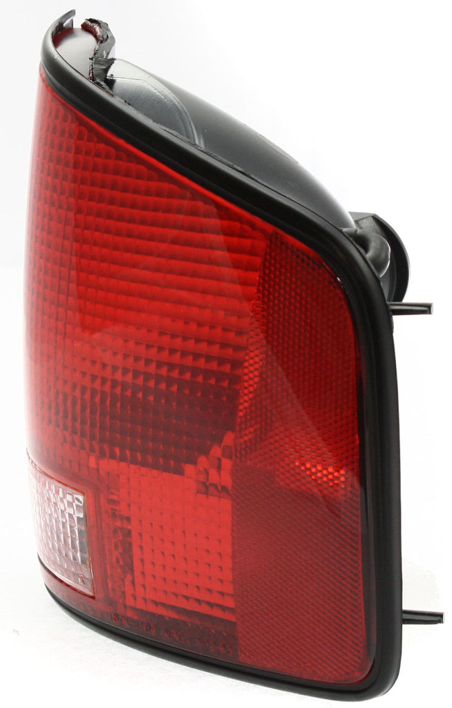 New Tail Light Direct Replacement For S10 / SONOMA PICKUP 94-04 TAIL LAMP RH, Lens and Housing GM2801124,GM2801168 5978196,15166764