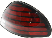 Load image into Gallery viewer, New Tail Light Direct Replacement For GRAND AM 99-05 TAIL LAMP RH, Assembly, SE/SE1/SE2 Models GM2801167 22612876