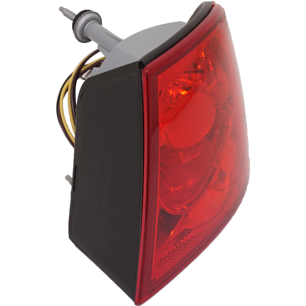New Tail Light Direct Replacement For LUCERNE 06-11 TAIL LAMP RH, Outer, Assembly GM2819177 25927354