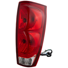 Load image into Gallery viewer, New Tail Light Direct Replacement For AVALANCHE 02-06 TAIL LAMP RH, Assembly, All Red Lens Type GM2801153 15092493