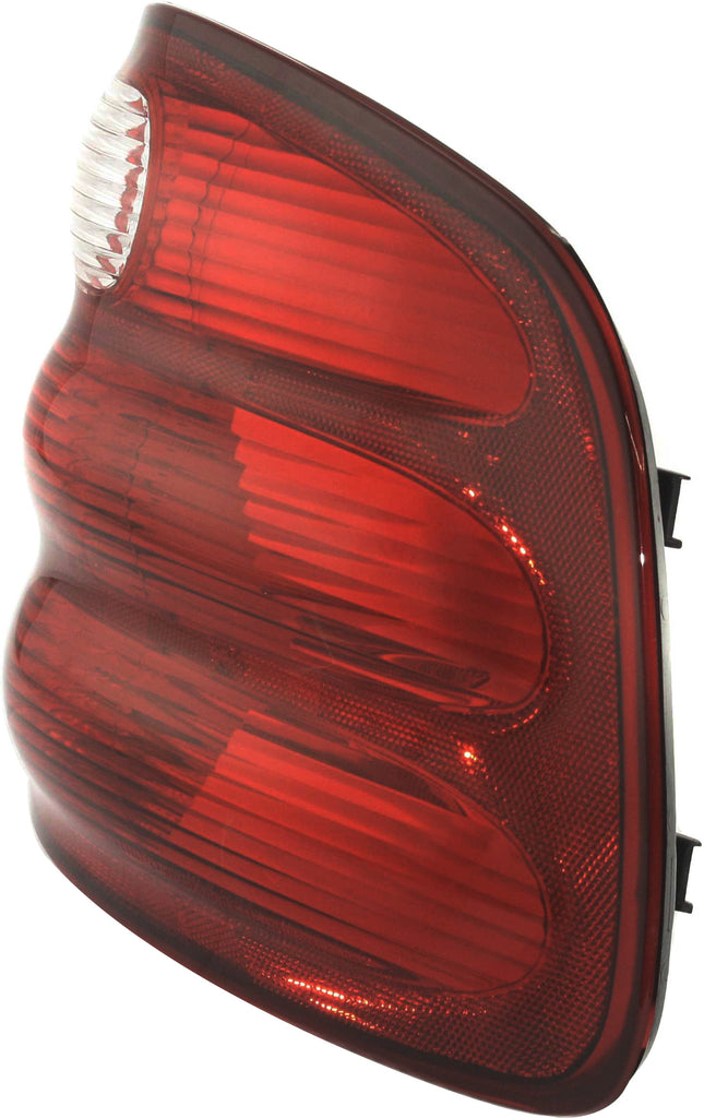 New Tail Light Direct Replacement For F-150 01-04/F-150 HERITAGE 04-04 TAIL LAMP RH, Lens and Housing, (Exc. Lightning Models), Crew Cab FO2801178 YL3Z13404AA