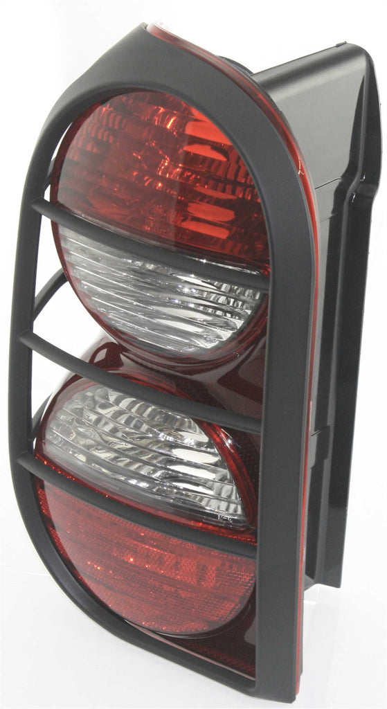 New Tail Light Direct Replacement For LIBERTY 05-06 TAIL LAMP LH, Lens and Housing, w/ Tail Lamp Guard, Renegade Model CH2800160 5KJ41RXFAE