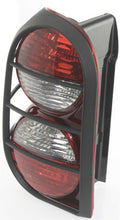 Load image into Gallery viewer, New Tail Light Direct Replacement For LIBERTY 05-06 TAIL LAMP LH, Lens and Housing, w/ Tail Lamp Guard, Renegade Model CH2800160 5KJ41RXFAE