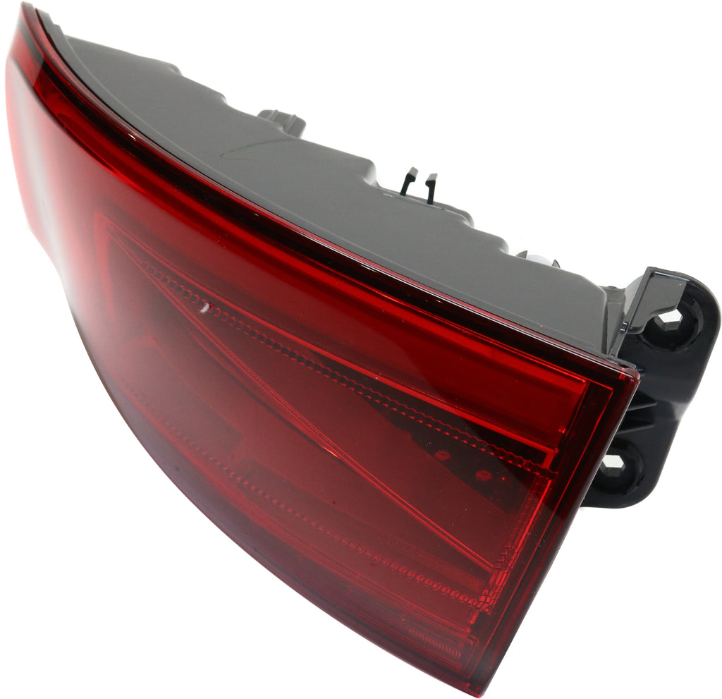 New Tail Light Direct Replacement For A3/S3 15-16 TAIL LAMP RH, Outer, Assembly, LED AU2805120 8V5945096C