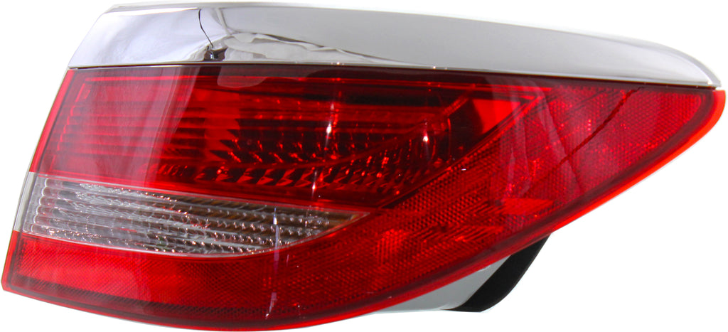 New Tail Light Direct Replacement For VERANO 12-17 TAIL LAMP RH, Outer, Assembly GM2805109 22879047