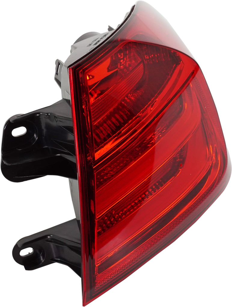 New Tail Light Direct Replacement For 3-SERIES 12-15 TAIL LAMP RH, Outer, Lens and Housing, Sedan - CAPA BM2805104C 63217313040