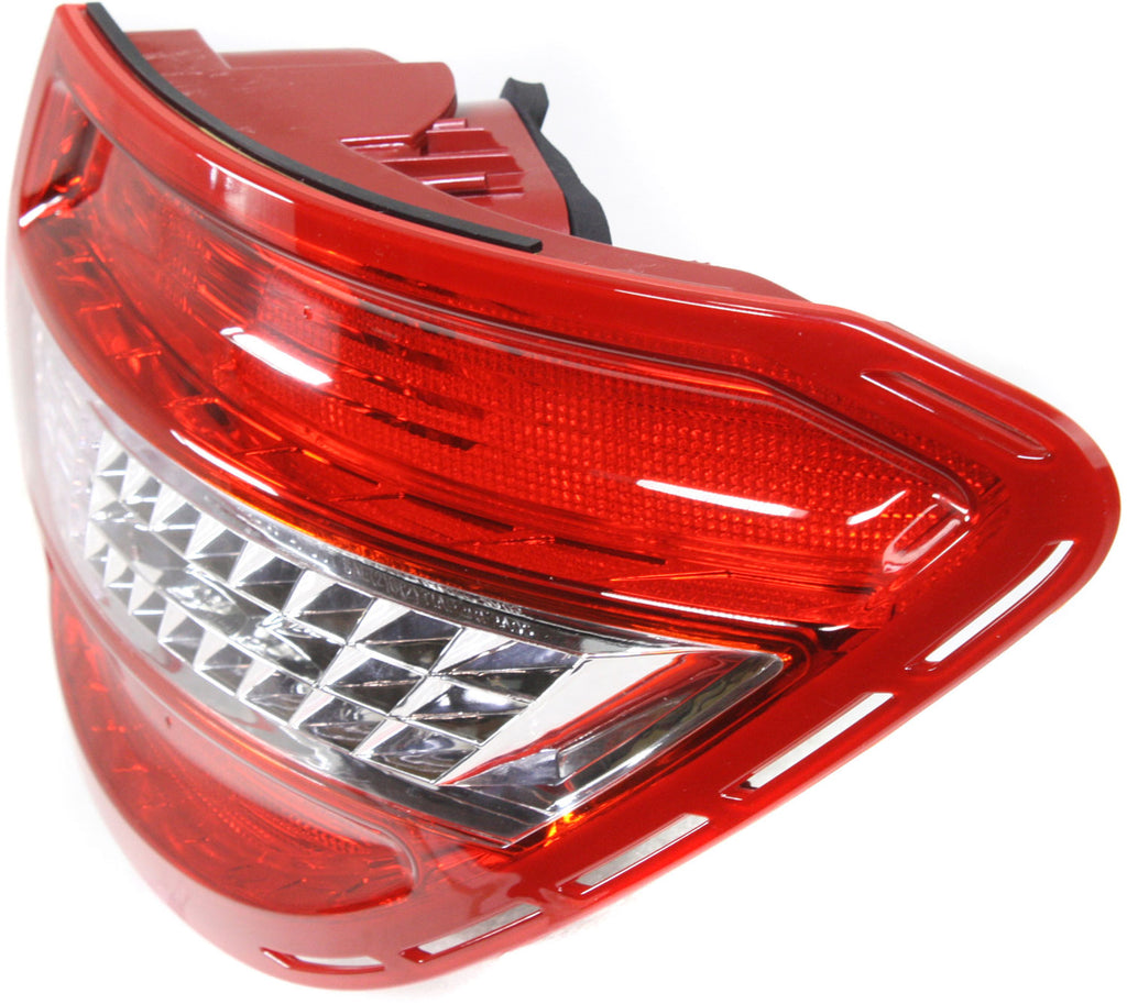 New Tail Light Direct Replacement For C-CLASS 08-11 TAIL LAMP RH, Assembly, w/ LED Turn Signal, w/ Curve Lighting, USA Type MB2801128 2049069002