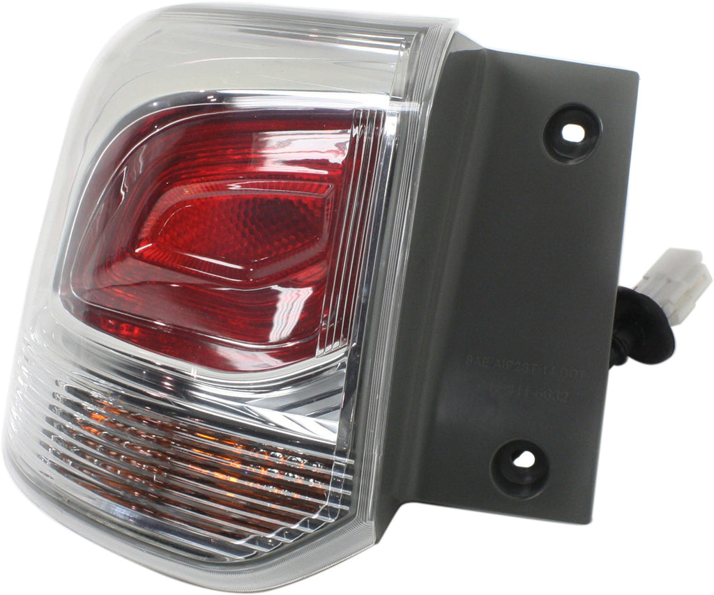 New Tail Light Direct Replacement For OUTLANDER 14-15 TAIL LAMP LH, Assembly, Halogen MI2800135 8330B107