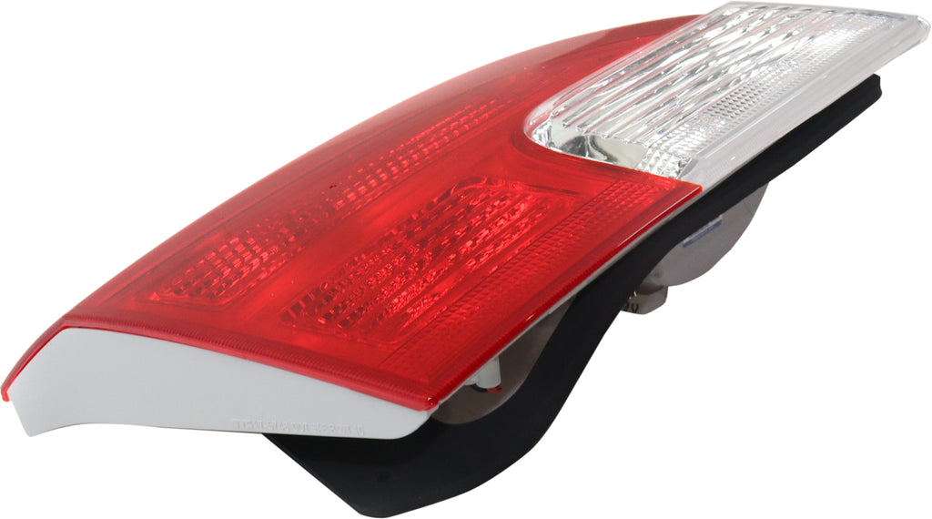 New Tail Light Direct Replacement For TERRAIN 10-17 TAIL LAMP LH, Inner, Assembly, SL/SLE/SLT Models GM2802105 20845443