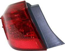 Load image into Gallery viewer, New Tail Light Direct Replacement For COROLLA 17-19 TAIL LAMP LH, Outer, Assembly, Halogen, 50th Anniv/SE/XLE/XSE Models TO2804131 8156002B10
