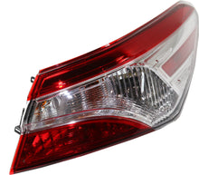 Load image into Gallery viewer, New Tail Light Direct Replacement For CAMRY 18-20 TAIL LAMP RH, Outer, Assembly, Halogen, L/LE/(Hybrid SE/XSE 20-20) Models, North America Built Vehicle TO2805134 8155006720