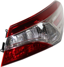 Load image into Gallery viewer, New Tail Light Direct Replacement For CAMRY 18-19 TAIL LAMP RH, Outer, Lens and Housing, SE Model (Exc. Hybrid Model), Japan Built Vehicle - CAPA TO2805139C 8155133710