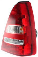 Load image into Gallery viewer, New Tail Light Direct Replacement For FORESTER 03-05 TAIL LAMP RH, Assembly SU2801108 84201SA020