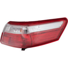 Load image into Gallery viewer, New Tail Light Direct Replacement For CAMRY 07 - 09 TAIL LAMP RH, Outer, Assembly, (Exc. Hybrid Model), USA Built Vehicle TO2819129 8155006240 - US AUTO PARTS PLUS